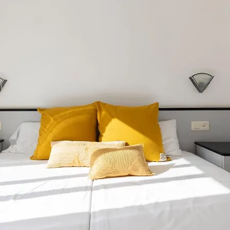 Bravissimo Estel A4 *